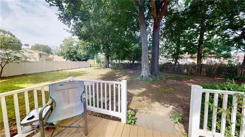 Exterior - 3 Stephen Conway Ct, Hampton, VA 23666 photo 4 of 9