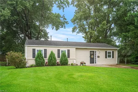 3056 Pewter Rd, Virginia Beach, VA 23452