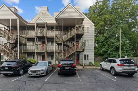 722 Lesner Ave #17, Norfolk, VA 23518
