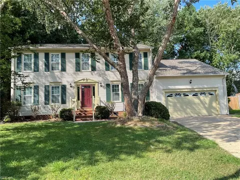 1821 Endicott Ln, Virginia Beach, VA 23464