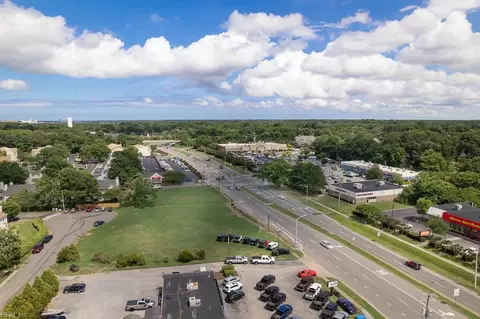4726 Hollis Rd, Virginia Beach, VA 23455