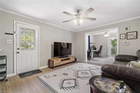 32 Warren Dr, Portsmouth, VA 23701