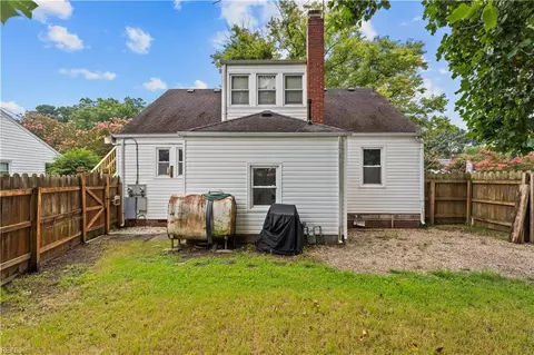 Exterior - 1074 Norview Ave, Norfolk, VA 23513 photo 4 of 4