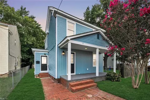 11 N Curry St, Hampton, VA 23663