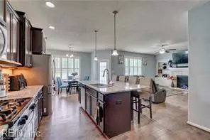Entry Way - 366 Wisdom Path, Chesapeake, VA 23322 photo 9 of 17