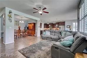 Entry Way - 366 Wisdom Path, Chesapeake, VA 23322 photo 5 of 17