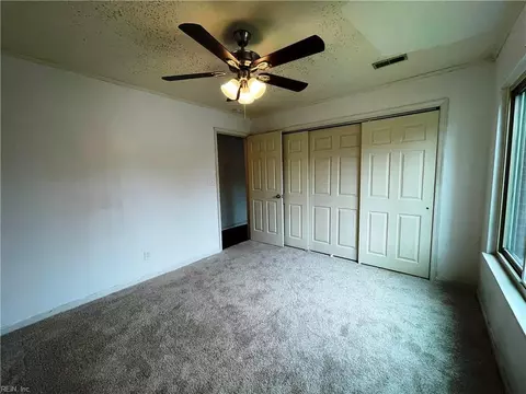33 Haverford Ct #2, Hampton, VA 23666 photo 12