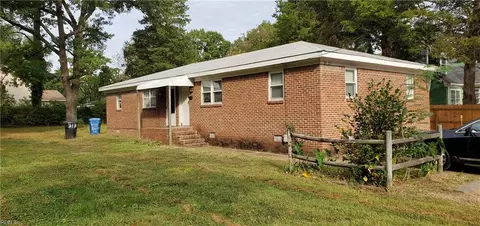 313 Scott Ln, Virginia Beach, VA 23454
