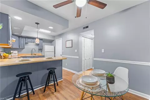 5815 W Hastings Ct, Virginia Beach, VA 23462