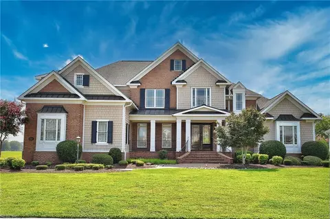 4018 River Park Dr, Suffolk, VA 23435