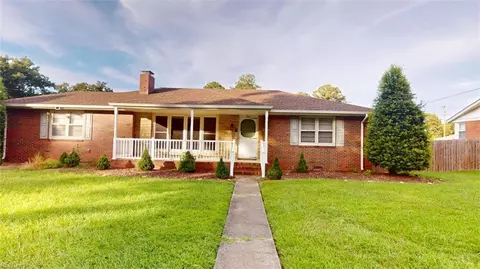 301 Leonard Rd, Portsmouth, VA 23701