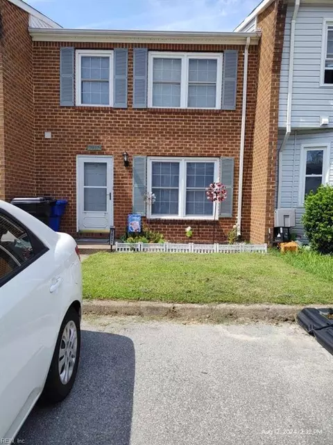 1037 Bryce Ln, Virginia Beach, VA 23464