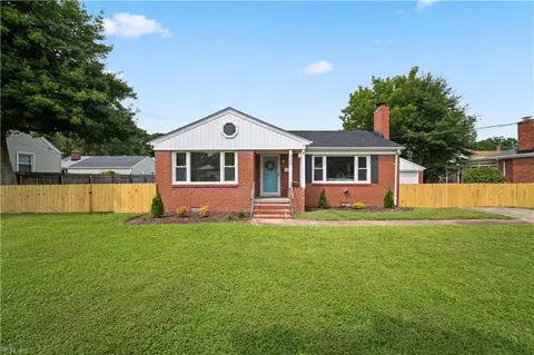 222 Farrell St, Norfolk, VA 23503