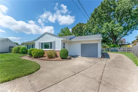 673 Raff Ct, Virginia Beach, VA 23462