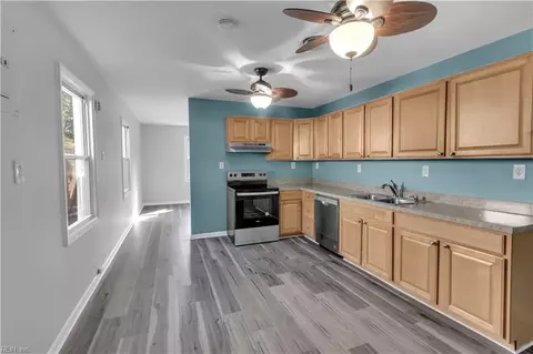 524 Shelton Rd, Hampton, VA 23663 photo 5