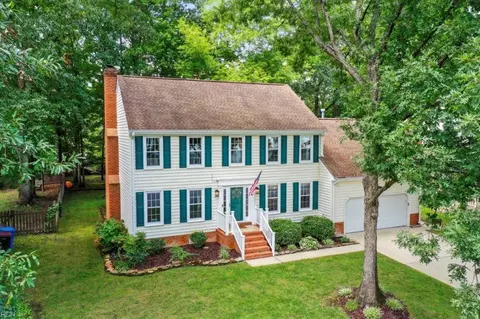 710 Aguila Dr, Chesapeake, VA 23322