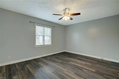 7 Mainsail Dr #1, Hampton, VA 23664 photo 16