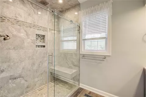 7 Mainsail Dr #1, Hampton, VA 23664