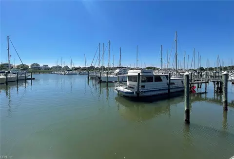 7 Mainsail Dr #1, Hampton, VA 23664 photo 32