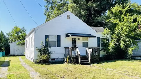 2709 Barclay Ave, Portsmouth, VA 23702