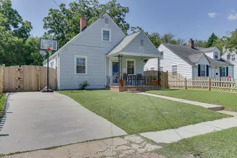 7533 Yorktown Dr, Norfolk, VA 23505