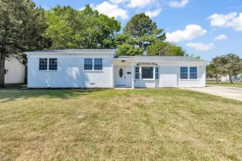318 Fort Worth St, Hampton, VA 23669 photo 2