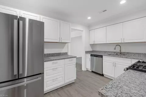 318 Fort Worth St, Hampton, VA 23669 photo 4