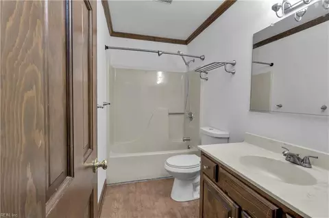 Bath - 6 Colonies Lndg, Hampton, VA 23669 photo 1 of 2