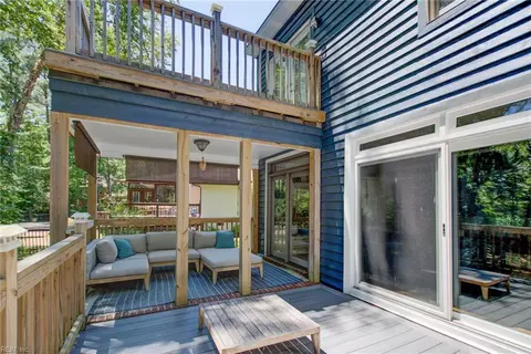 Exterior - 709 Elderberry Ct, Chesapeake, VA 23320 photo 8 of 9