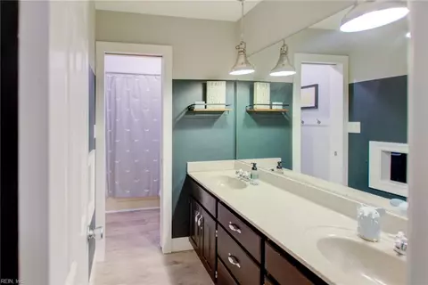 Bath - 709 Elderberry Ct, Chesapeake, VA 23320 photo 3 of 7