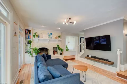 Living - 709 Elderberry Ct, Chesapeake, VA 23320 photo 1 of 1