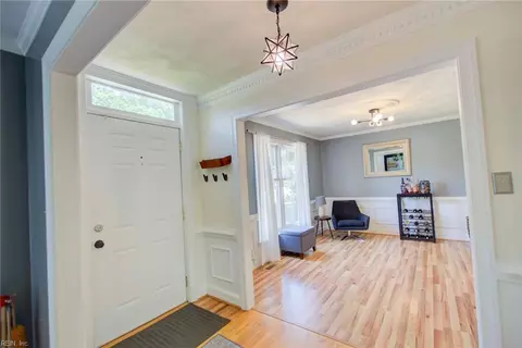 Entry Way - 709 Elderberry Ct, Chesapeake, VA 23320 photo 1 of 3