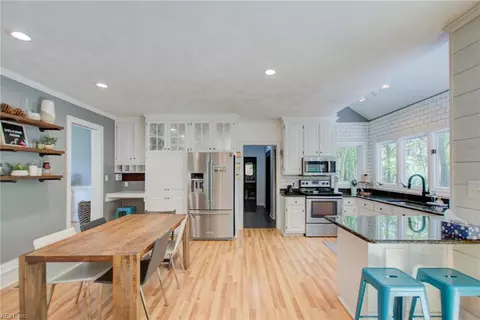 Kitchen - 709 Elderberry Ct, Chesapeake, VA 23320 photo 2 of 6