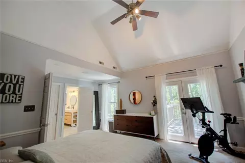 Bedroom - 709 Elderberry Ct, Chesapeake, VA 23320 photo 5 of 6
