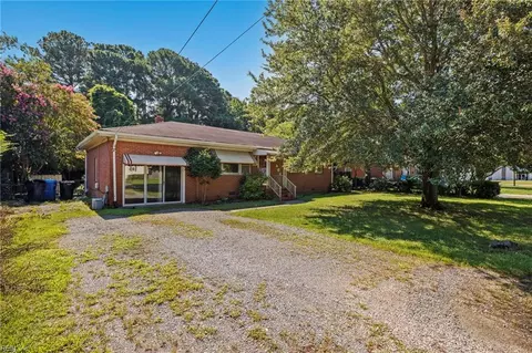 408 Ingram Rd, Virginia Beach, VA 23452