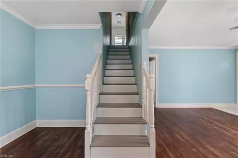 Entry Way - 70 S Boxwood St, Hampton, VA 23669 photo 2 of 4