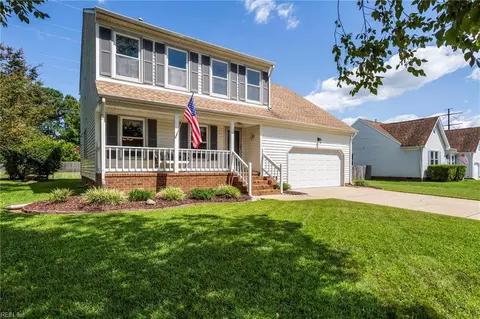 908 Barrington Ct, Chesapeake, VA 23322