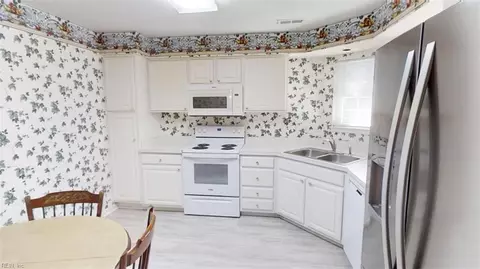 105 Hadlock Ct, Williamsburg, VA 23185 photo 22
