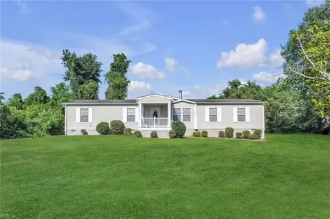 4072 Fort Huger Dr, Smithfield, VA 23430