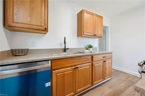 3803 Stratford Rd, Hampton, VA 23669 photo 5