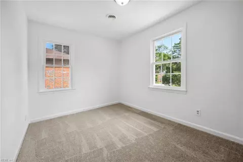3803 Stratford Rd, Hampton, VA 23669 photo 9