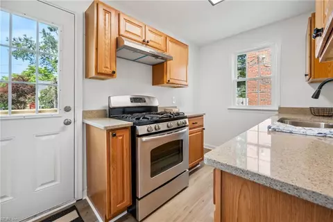 3803 Stratford Rd, Hampton, VA 23669 photo 6