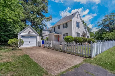 925 Langley Rd, Norfolk, VA 23507