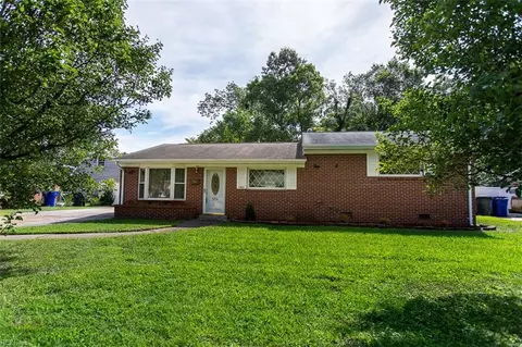 576 Beech Dr, Newport News, VA 23601