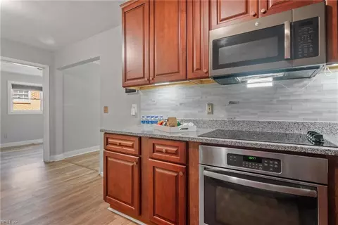 Kitchen - 76 Longwood Dr, Hampton, VA 23669 photo 1 of 4