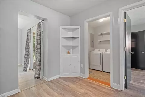 Entry Way - 76 Longwood Dr, Hampton, VA 23669 photo 1 of 2
