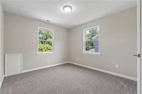Bedroom - 410 Atlantic Ave #A, Hampton, VA 23664 photo 4 of 5