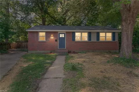 2609 Border Ct, Chesapeake, VA 23324