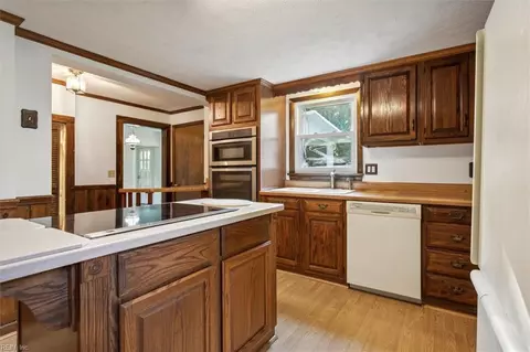 Kitchen - 41 Orchard Ave, Hampton, VA 23661 photo 2 of 5