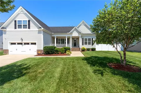 91 Stonehurst Rd, Hampton, VA 23669